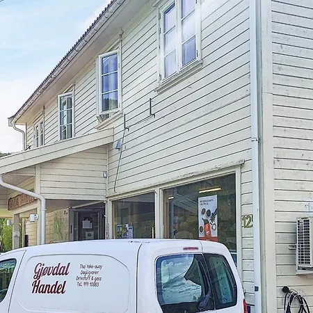 8 Person In Appartement *